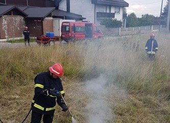 Vatrogasci vježbali gašenje požara na benzinskoj