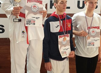 Deset medalja za Karate klub Jastreb na međunarodnom natjecanju