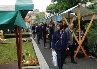 'Plac mljac': Jaskanski sajam zdrave i domaće hrane oduševio kupce, ali i izlagače i prodavače