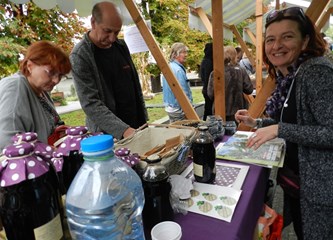 'Plac mljac': Jaskanski sajam zdrave i domaće hrane oduševio kupce, ali i izlagače i prodavače