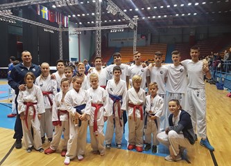 Pregršt medalja za jaskanske karatiste