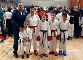 Karatistima četiri odličja na Kupu svetog Nikole