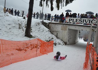 Sanjkanje na Plešivici tradicija koja se ne propušta