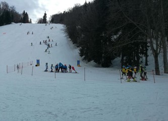 Uspješna utrka mladih skijaša