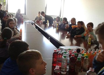 Učenici posjetili punionicu izvorske vode " Jana"