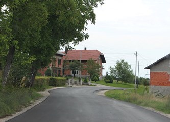 Završetkom radova na odvodnji krenuli i radovi na saniranju gradilišta i asfaltiranju prometnica u jaskanskim naseljima