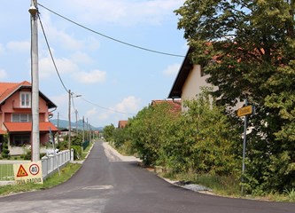 Završetkom radova na odvodnji krenuli i radovi na saniranju gradilišta i asfaltiranju prometnica u jaskanskim naseljima