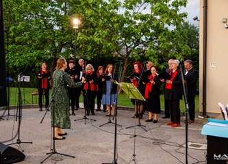 Deset godina programa "Svetom Duhu na čast"