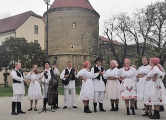 KUD Lipa Slavetić predstavlja županiju na 55. Vinkovačkim jesenima!