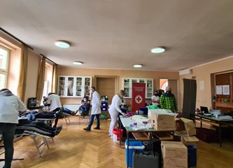 FOTO: Mladi, zdravi i velikog srca - Jaskanci u tri dana prikupili 286 doza krvi!
