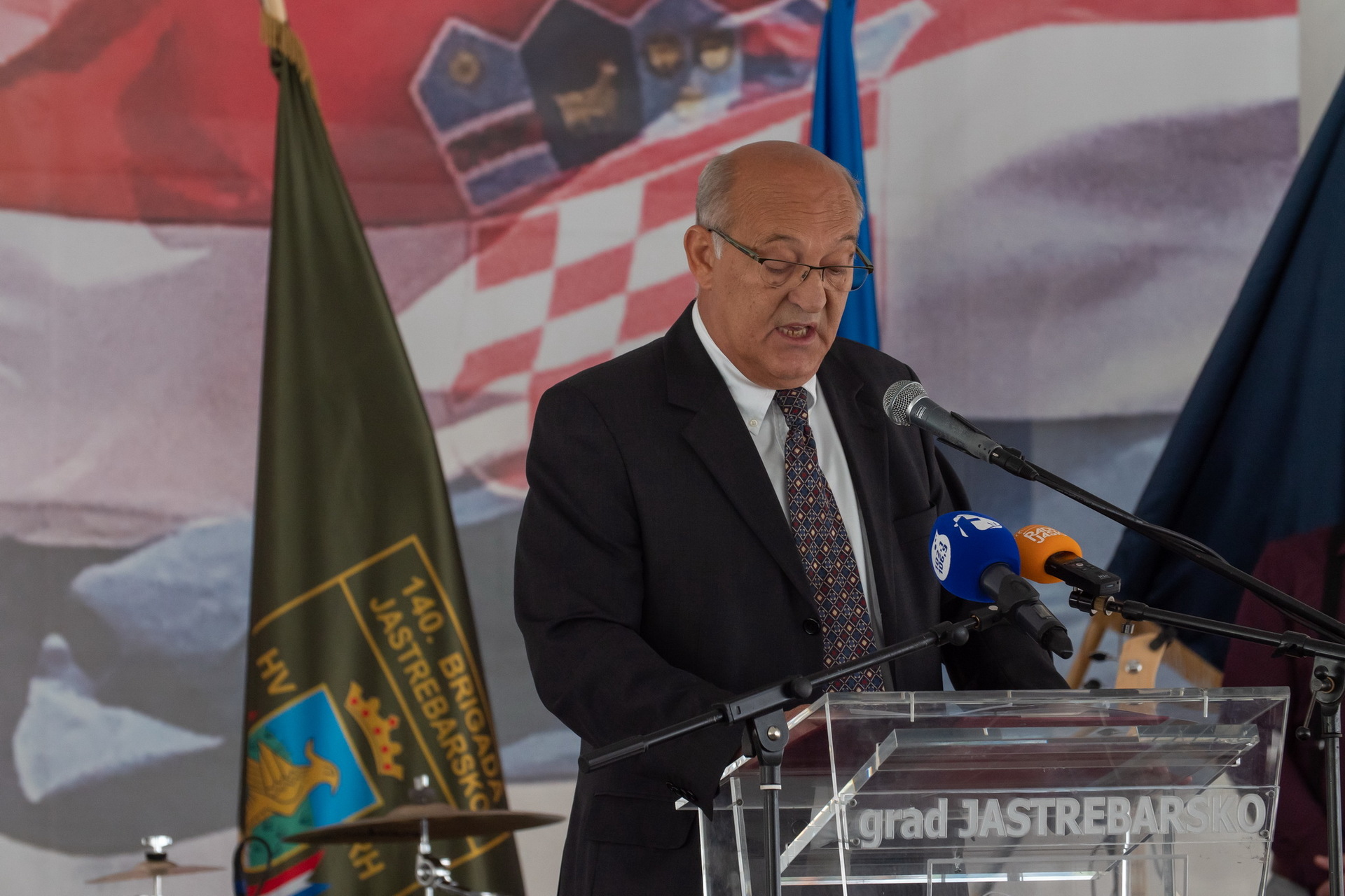 Jastrebarsko svečano proslavilo 30. obljetnicu početka Domovinskog rata i prvog postrojavanja Jaskanaca: Branitelji HVALA!