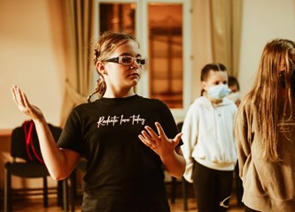 Ponedjeljkom i četvrtkom - u kazalište!