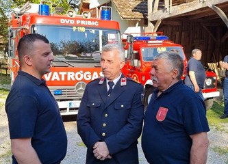 Florijanovo s pribićkim vatrogascima: Dobrovoljci u svega 7 minuta iz goruće kuće spasili staricu