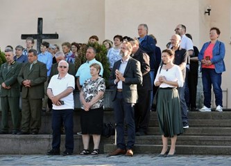 FOTO U Krašiću otkrivena bista Ivana Pavla II.