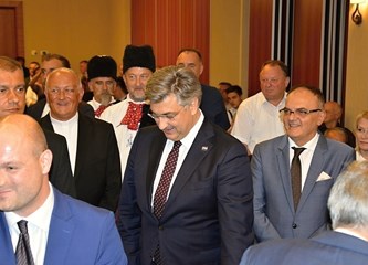Premijer Plenković na obilježavanju Dana Zagrebačke županije: „Zagrebačka županija je jedan od onih bitnih ekonomskih pokretača razvoja cijele Hrvatske“