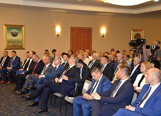 Premijer Plenković na obilježavanju Dana Zagrebačke županije: „Zagrebačka županija je jedan od onih bitnih ekonomskih pokretača razvoja cijele Hrvatske“