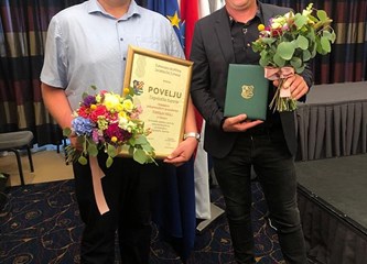 Plaketa Zagrebačke županije obitelji Tomac: Još jedno veliko priznanje za jaskanske vinare