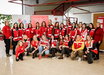Svoje slobodno vrijeme koriste da nauče pomoći unesrećenom: Održano Gradsko natjecanje mladih Hrvatskog Crvenog križa