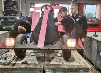 Jaskanski srednjoškolci u Španjolskoj izradili e-buggy u sklopu Erasmus projekta