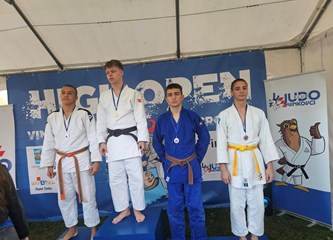 Na natjecanju u Vinkovcima judaši Judo kluba Jaska osvojili 12 medalja