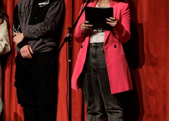 Kazalište Škrabe od srca za Afriku